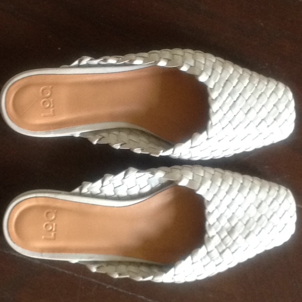 Leather woven mules
